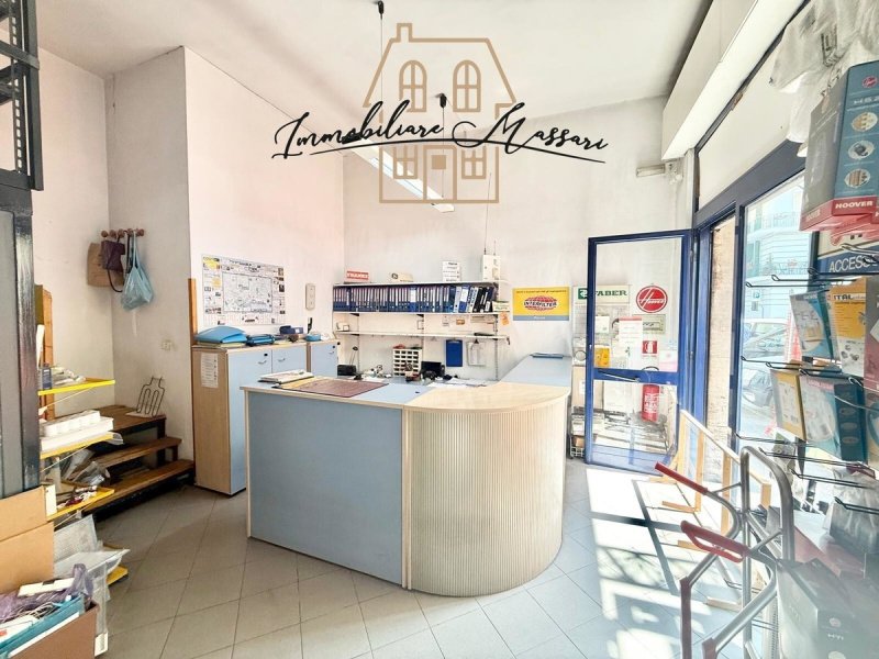 Gewerbeimmobilie in La Spezia