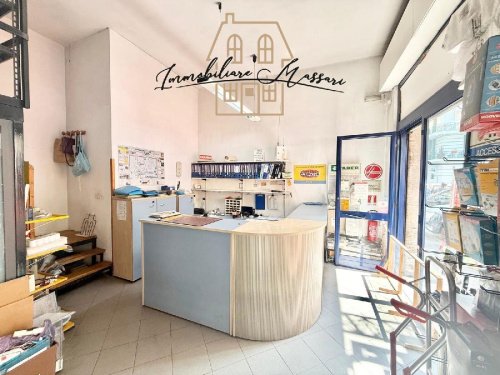 Edifício comercial em La Spezia