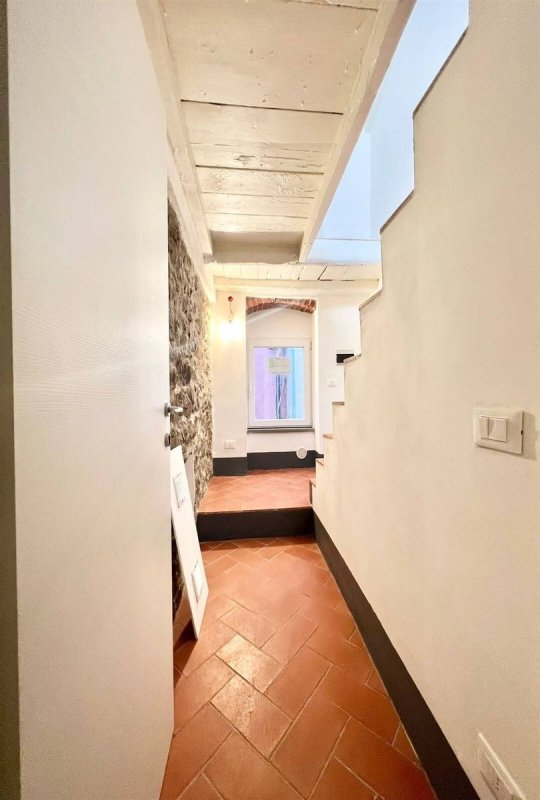 韦扎诺利古雷公寓