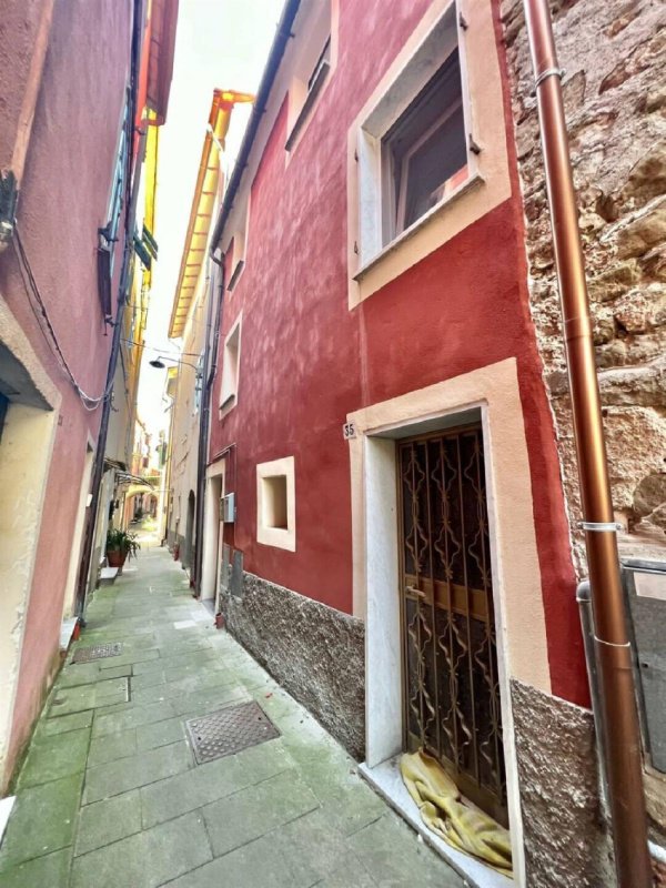 韦扎诺利古雷公寓