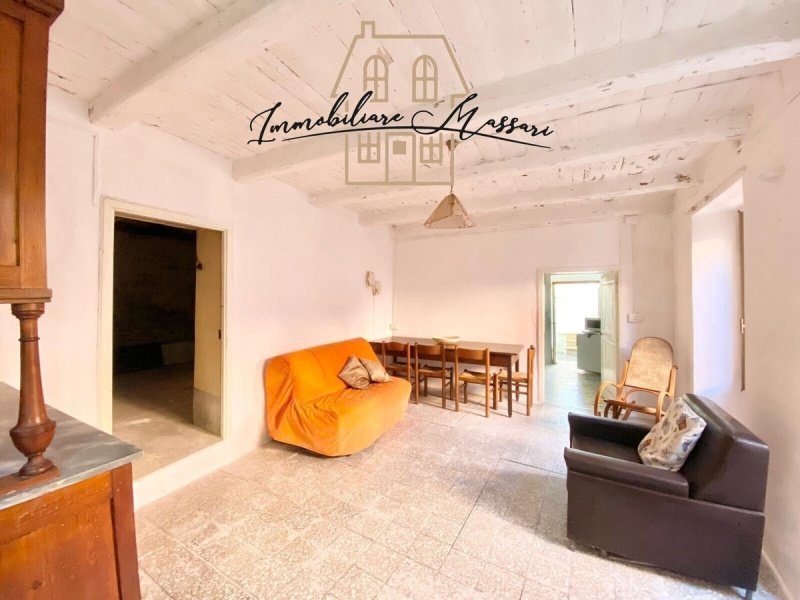 Apartamento em Calice al Cornoviglio