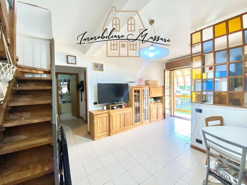 Квартира в Санто-Стефано-ди-Магра