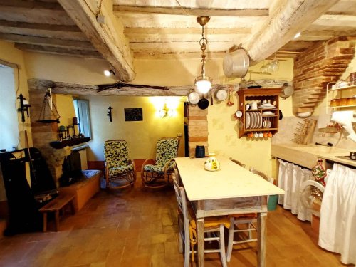 Self-contained apartment in Cetona