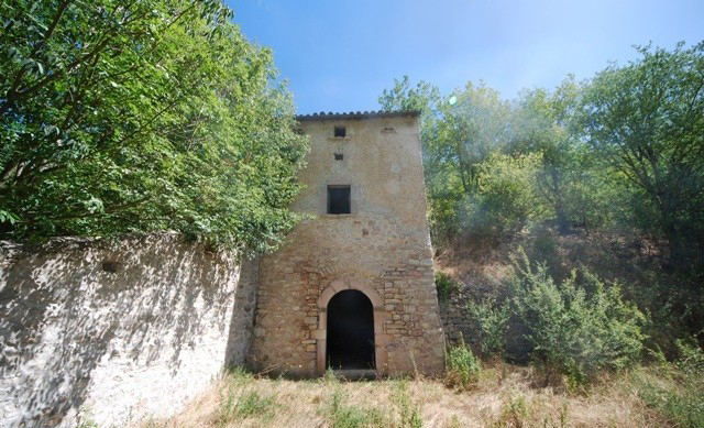 Башня в Черрето-ди-Сполето