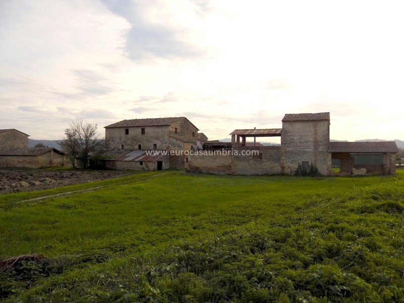 Отдельно стоящий дом в Читта-ди-Кастелло