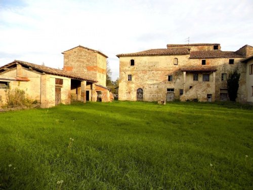 Klein huisje op het platteland in San Giustino