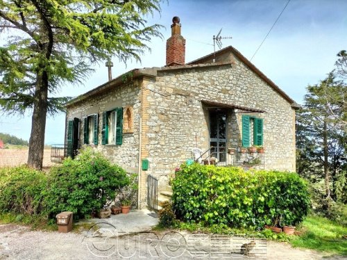 Country house in Passignano sul Trasimeno