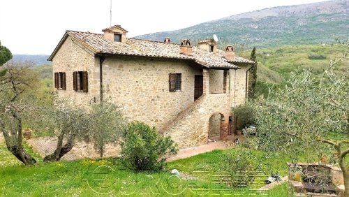 Klein huisje op het platteland in Perugia