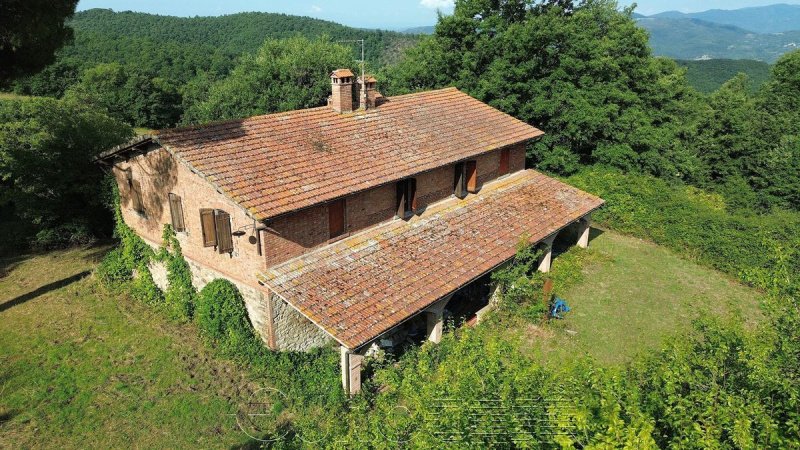 Farmhouse in Passignano sul Trasimeno