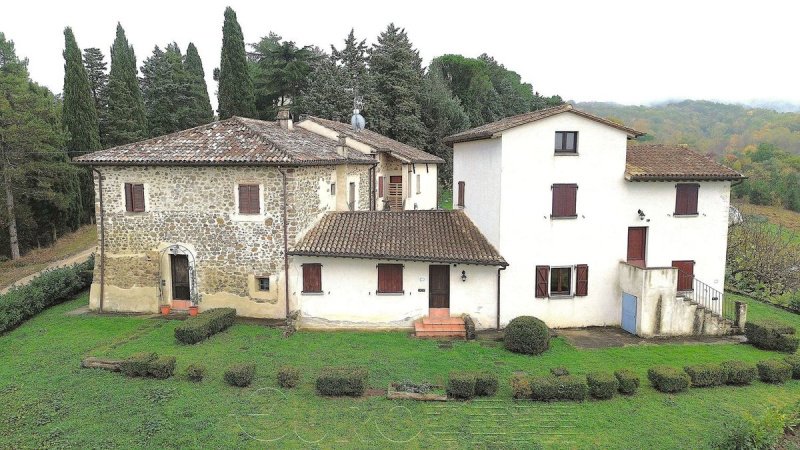 Klein huisje op het platteland in Umbertide