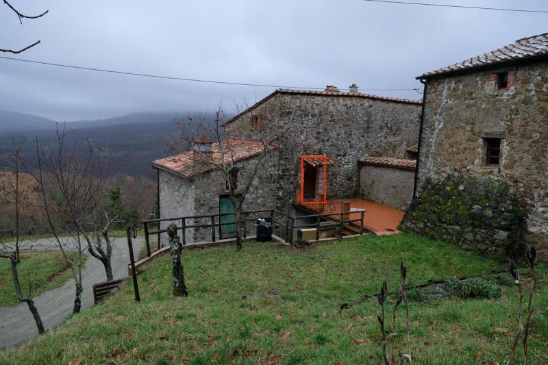 Farmhouse in Montieri