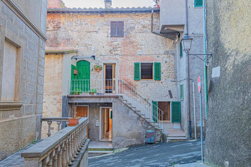 Self-contained apartment in Cinigiano