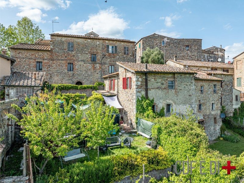 Self-contained apartment in Monticiano