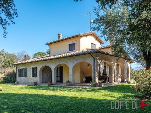 Casolare a Castiglione in Teverina