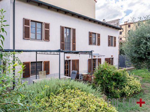 Moradia em Massa Marittima