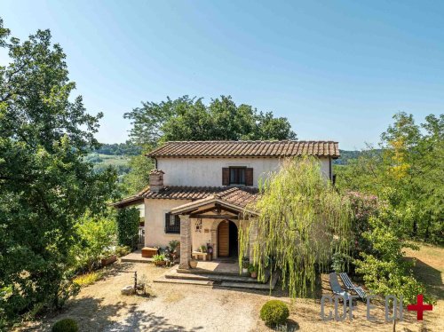 Villa in Tarano