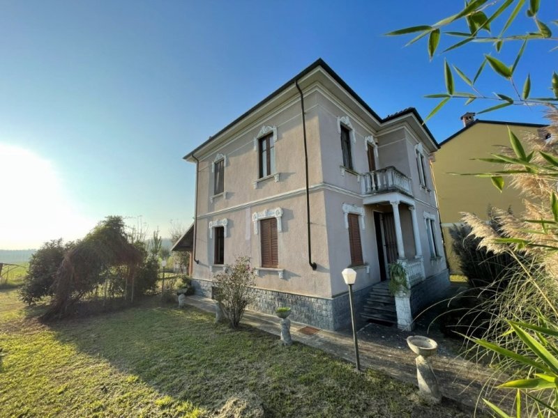 Detached house in Bergamasco