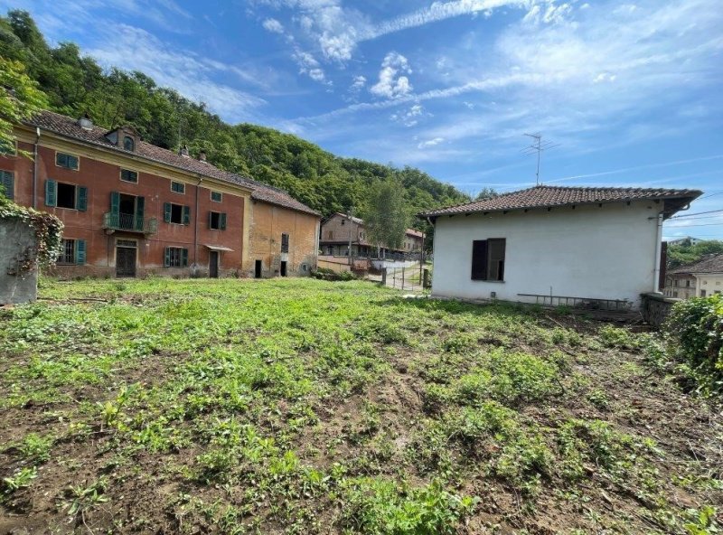 Сельский дом в Кастельнуово-Бельбо