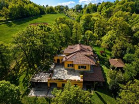 Villa a Ovada