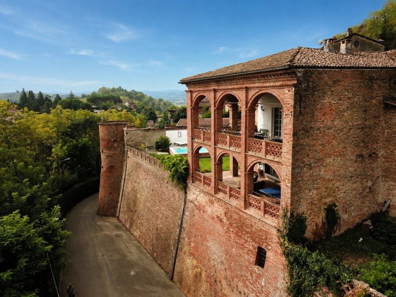 Casa histórica em Incisa Scapaccino
