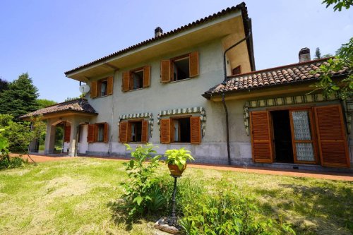 Villa a Castiglione Torinese