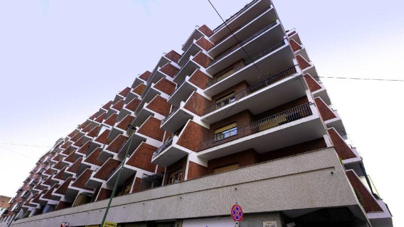 Edifício comercial em Turim