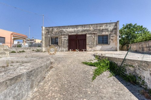 Local commercial à Morciano di Leuca