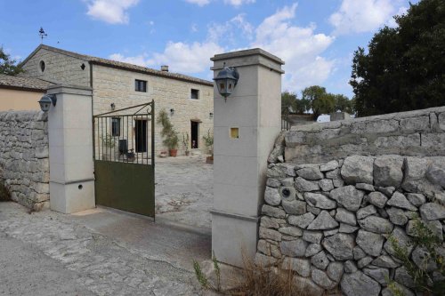 Vrijstaande woning in Rosolini