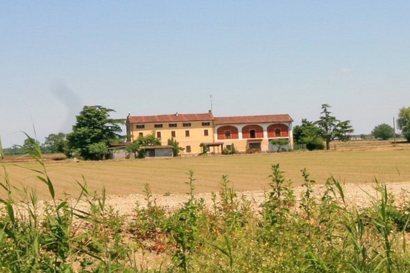Huis op het platteland in Frassineto Po