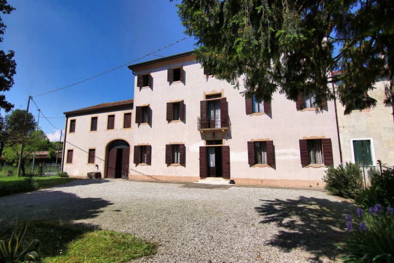 Villa i Massanzago
