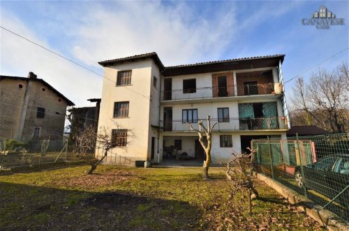 Detached house in Val di Chy