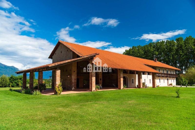 Farmhouse in Perosa Canavese