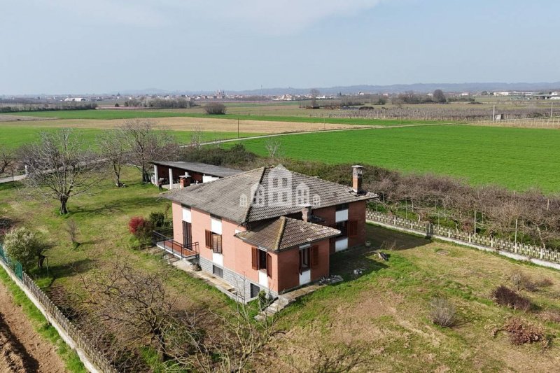 Vrijstaande woning in Alice Castello