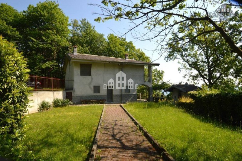 Einfamilienhaus in Val di Chy