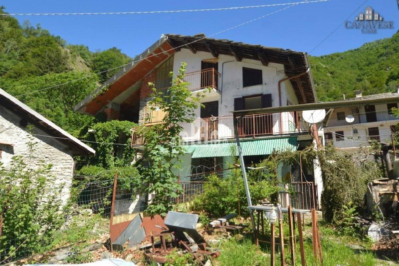 Detached house in Ribordone