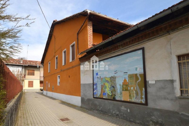 Detached house in Torre Canavese