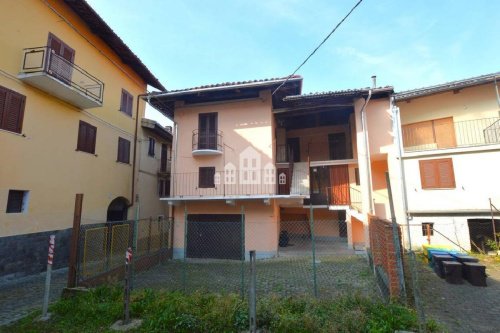 Einfamilienhaus in Val di Chy