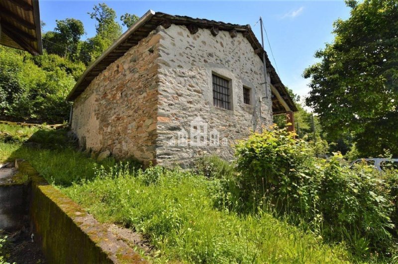 Einfamilienhaus in Val di Chy