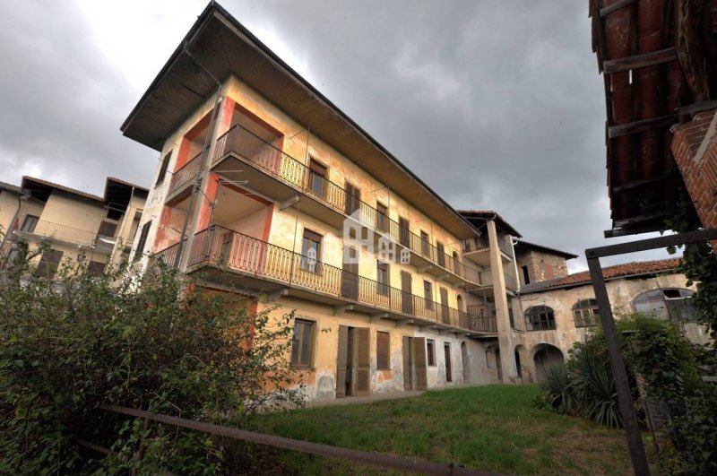 Casa indipendente a Pratiglione