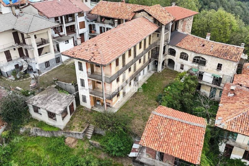 Casa indipendente a Pratiglione