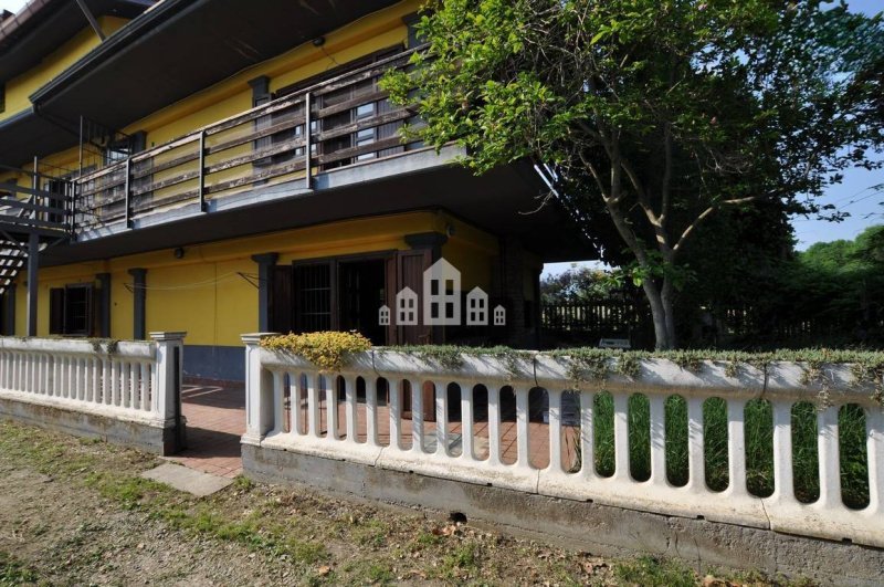 Apartamento en Favria