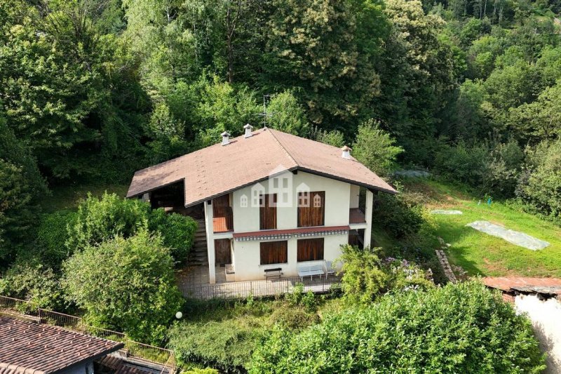 Vrijstaande woning in Canischio