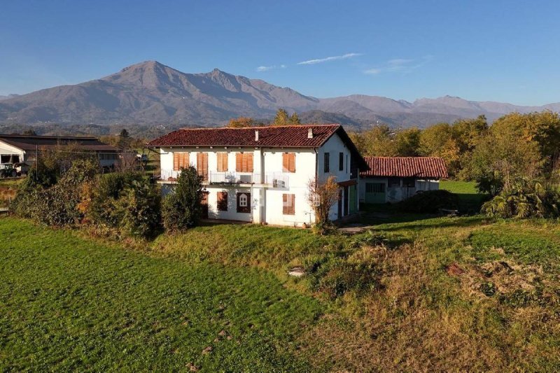 Особняк в Кастелламонте