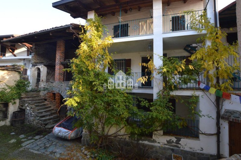 Casa indipendente a Vistrorio