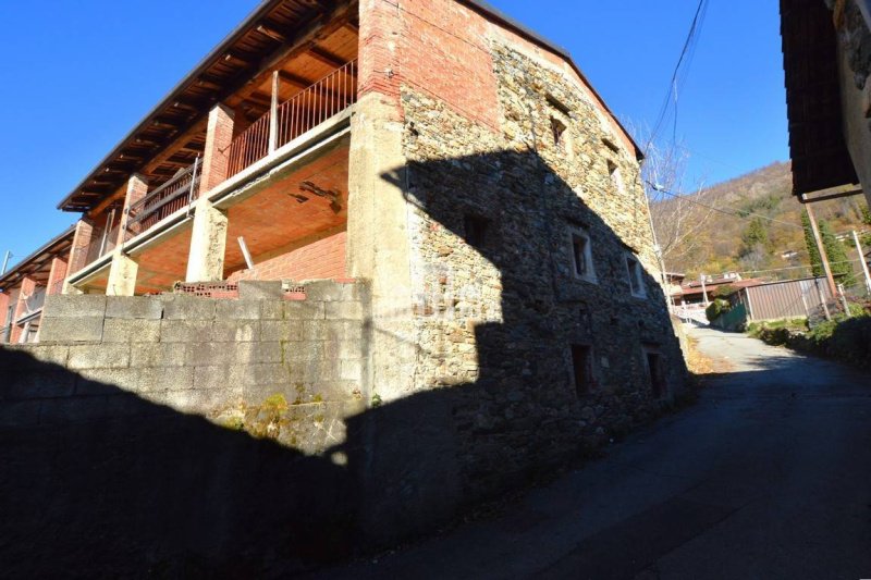 基亚韦拉诺乡间房屋