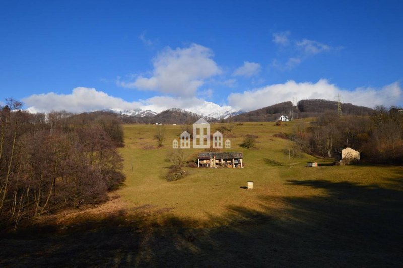 Casa di campagna a Brosso
