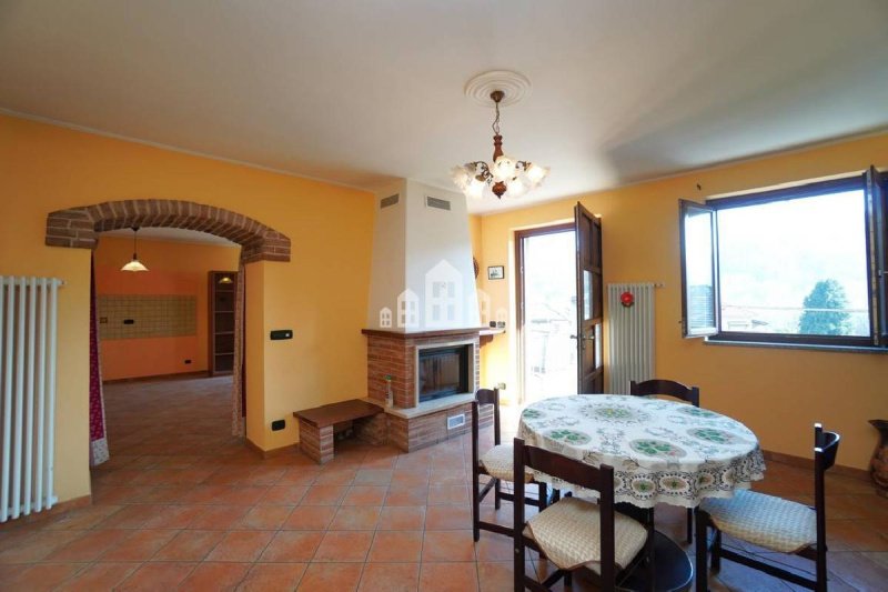 Einfamilienhaus in San Colombano Belmonte
