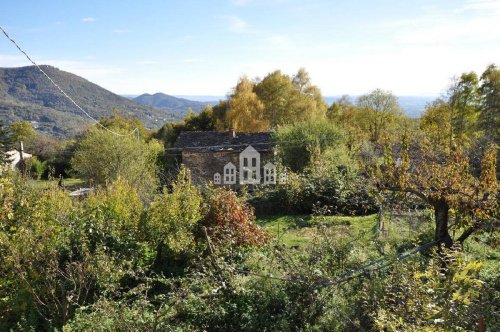 Casa independiente en Cuorgnè