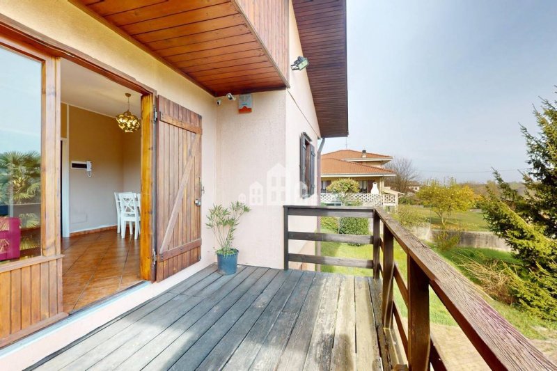 Casa indipendente a Val di Chy