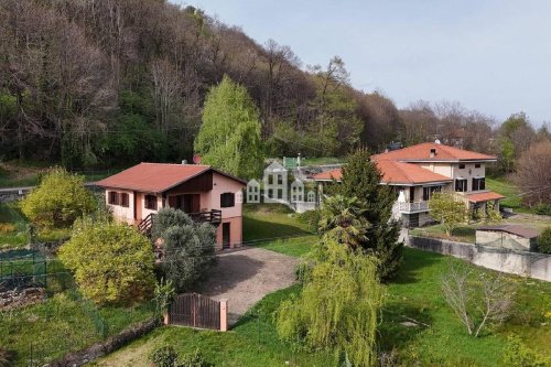 Casa indipendente a Val di Chy